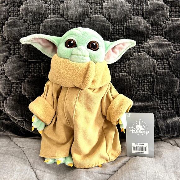 The Disney Store 11" Baby Yoda The Child Grogu Plush NEW CONDITION